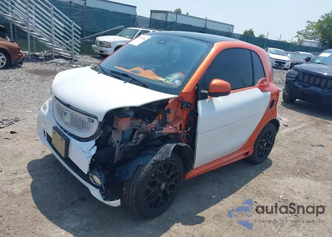 2016 Smart Fortwo Passion/Prime/Proxy/Pure from USA, damaged, VIN WMEFJ5DA7GK079058